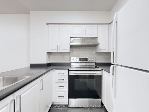 Photo 2 at 1607 - 388 Bloor Street E, Moore Park, Toronto