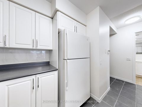 Photo 3 at 1607 - 388 Bloor Street E, Moore Park, Toronto