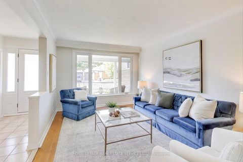 Photo 6 at 135 Giltspur Drive, Jane Heights, Toronto
