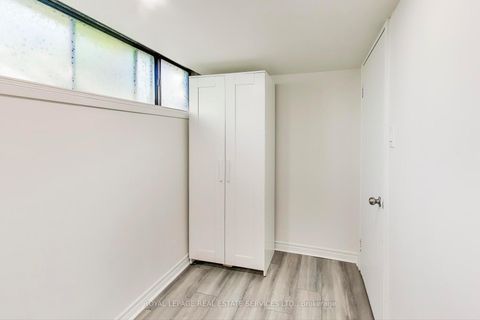 Photo 33 at 135 Giltspur Drive, Jane Heights, Toronto