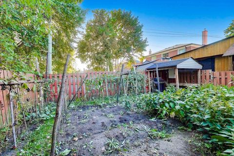 Photo 42 at 135 Giltspur Drive, Jane Heights, Toronto