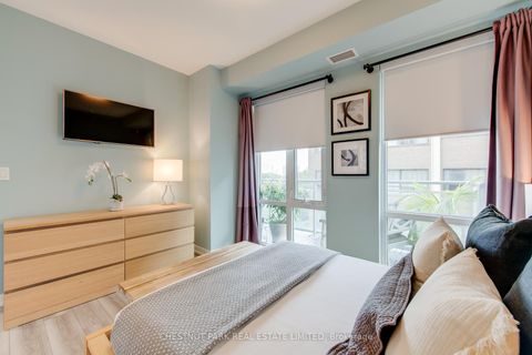 Photo 20 at 614 - 223 St. Clair Avenue W, Casa Loma, Toronto