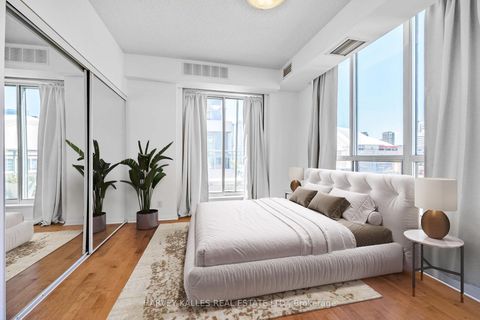 Photo 11 at 1115 - 228 Queens Quay W, Waterfront Communities C1, Toronto