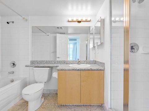 Photo 14 at 1115 - 228 Queens Quay W, Waterfront Communities C1, Toronto