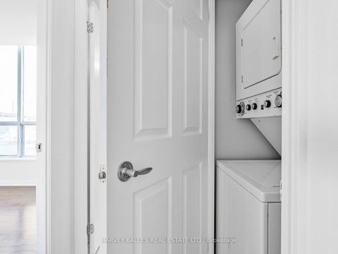 Photo 18 at 1115 - 228 Queens Quay W, Waterfront Communities C1, Toronto