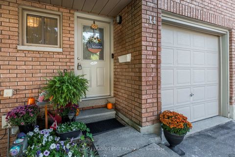 Photo 3 at 14 Quail Crescent, Ardagh, Barrie Photo 3 at 14 Quail Crescent, Ardagh, Barrie