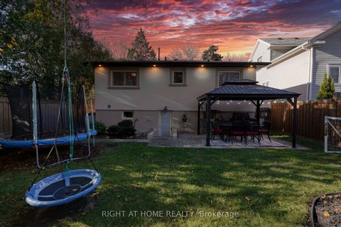 Photo 19 at 220 Overton Place, CP College Park, Oakville