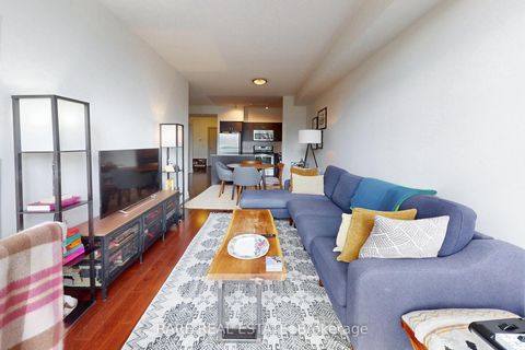 Photo 7 at 402 - 1638 Bloor Street W, High Park North, Toronto