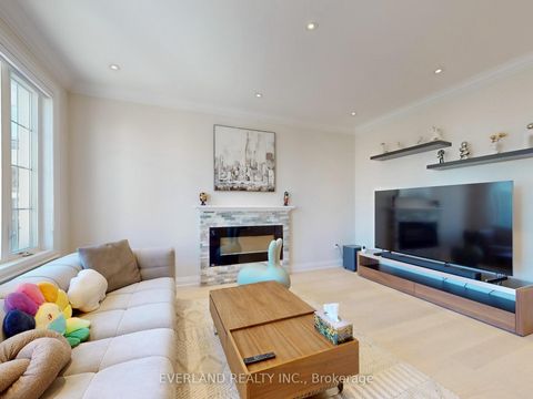 Photo 3 at 5 Point Pelee Lane, Rouge Woods, Richmond Hill