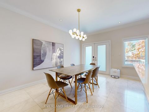 Photo 11 at 5 Point Pelee Lane, Rouge Woods, Richmond Hill