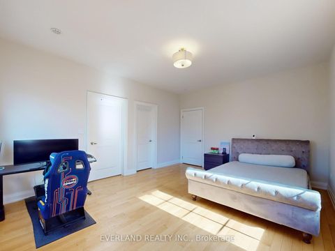 Photo 17 at 5 Point Pelee Lane, Rouge Woods, Richmond Hill Photo 17 at 5 Point Pelee Lane, Rouge Woods, Richmond Hill