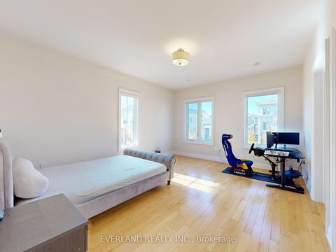 Photo 18 at 5 Point Pelee Lane, Rouge Woods, Richmond Hill