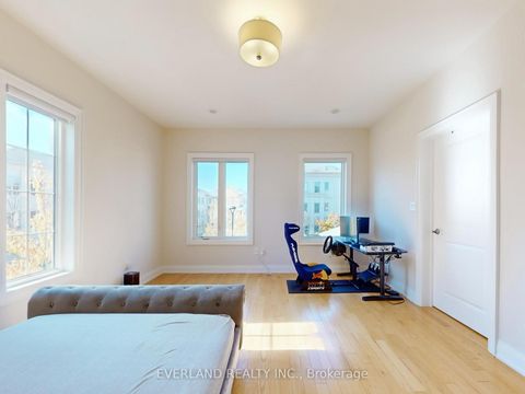 Photo 19 at 5 Point Pelee Lane, Rouge Woods, Richmond Hill