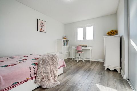 Photo 19 at 90 Radwell Crescent, Milliken, Toronto