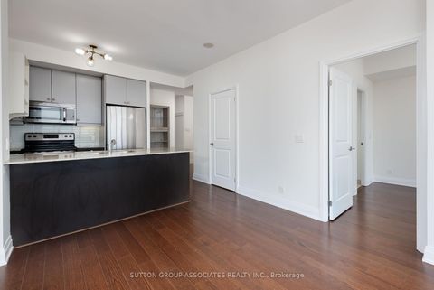 Photo 9 at 1502 - 530 St. Clair Avenue W, Cedarvale, Toronto Photo 9 at 1502 - 530 St. Clair Avenue W, Cedarvale, Toronto