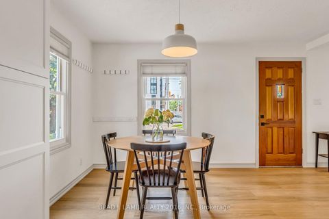 Photo 6 at 794 The Queensway, Queensway, Toronto