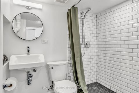 Photo 13 at 794 The Queensway, Queensway, Toronto