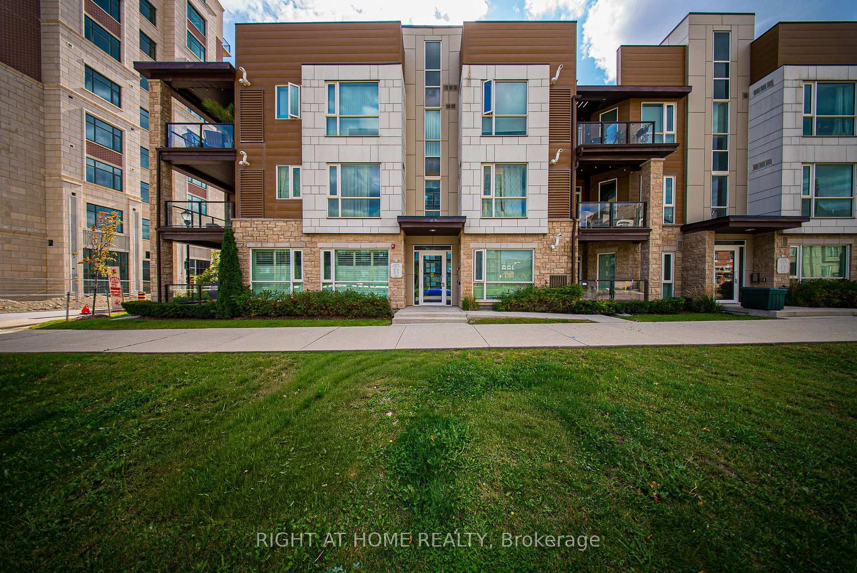 311 - 2370 Khalsa Gate, WM Westmount, Oakville 