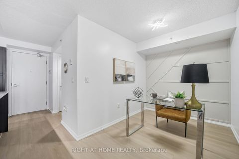 Photo 10 at 726 - 36 Via Bagnato Street, Glen Park, Toronto