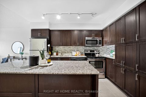 Photo 12 at 726 - 36 Via Bagnato Street, Glen Park, Toronto