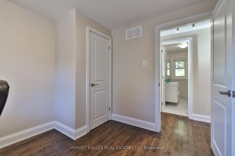 Photo 25 at 72 Craigmore Crescent, Willowdale East, Toronto