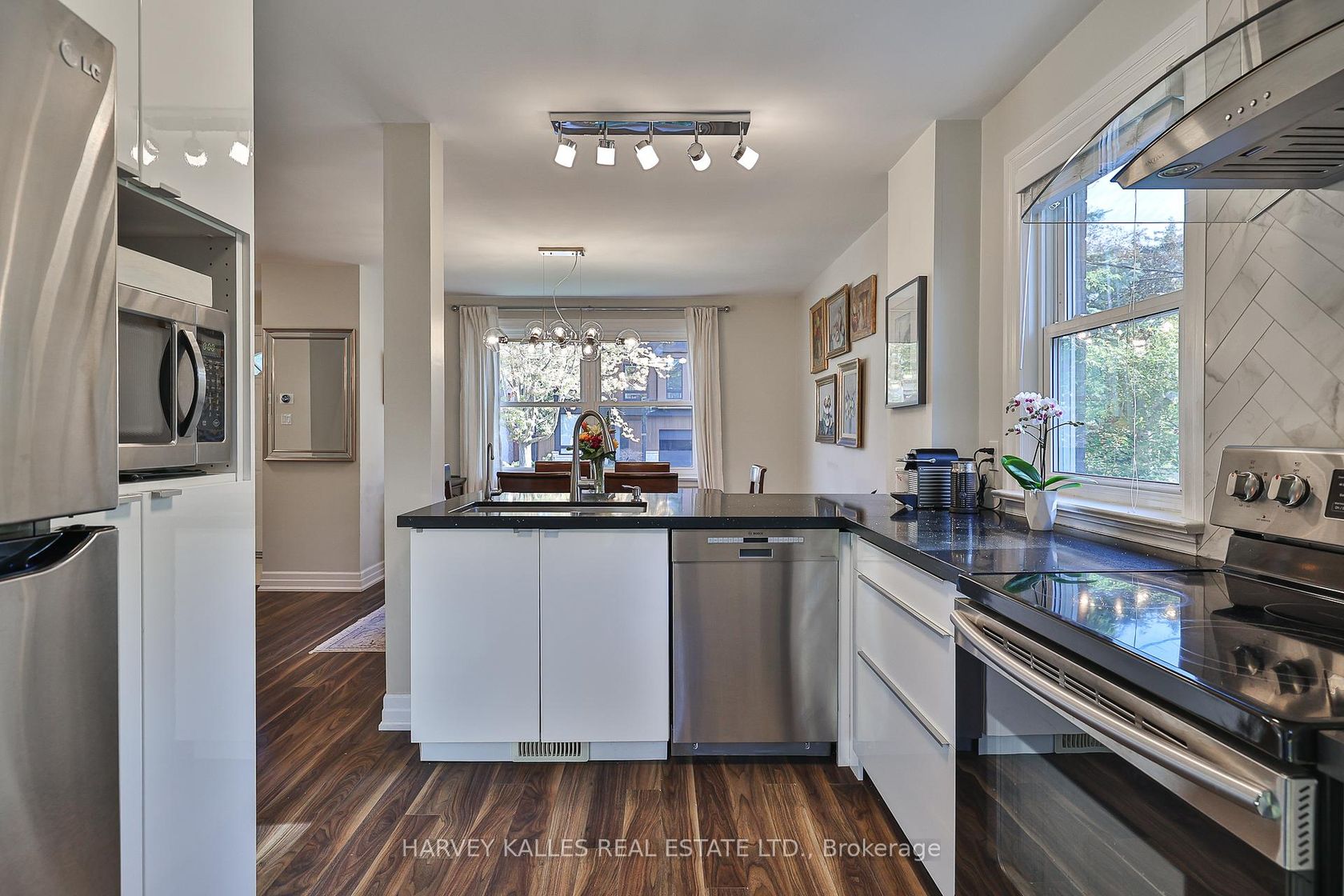 Photo 9 at 72 Craigmore Crescent, Willowdale East, Toronto Photo 9 at 72 Craigmore Crescent, Willowdale East, Toronto