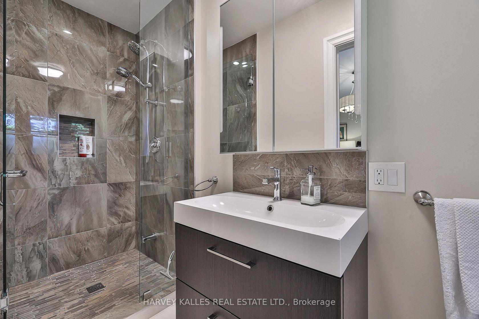 Photo 18 at 72 Craigmore Crescent, Willowdale East, Toronto Photo 18 at 72 Craigmore Crescent, Willowdale East, Toronto