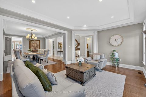 Photo 9 at 7 Cousins Drive, Aurora Village, Aurora