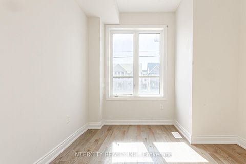 Photo 3 at 3273 Sixth Line, GO Glenorchy, Oakville