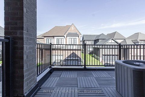 Photo 11 at 3273 Sixth Line, GO Glenorchy, Oakville