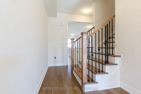 Photo 17 at 3273 Sixth Line, GO Glenorchy, Oakville