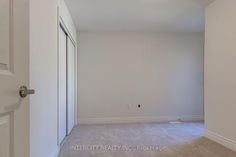 Photo 28 at 3273 Sixth Line, GO Glenorchy, Oakville