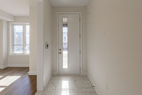 Photo 31 at 3273 Sixth Line, GO Glenorchy, Oakville