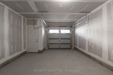 Photo 34 at 3273 Sixth Line, GO Glenorchy, Oakville