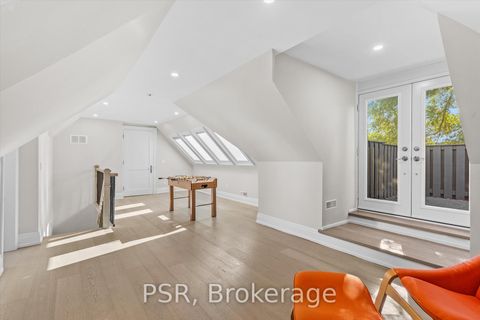 Photo 13 at 15 Strathallan Boulevard, Lawrence Park South, Toronto