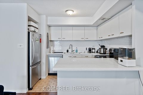 Photo 4 at 1519 - 25 The Esplanade, Waterfront Communities C8, Toronto