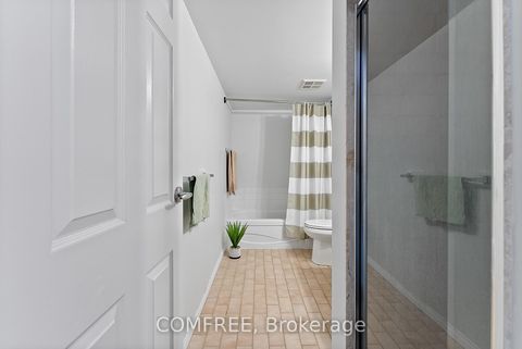 Photo 7 at 1519 - 25 The Esplanade, Waterfront Communities C8, Toronto