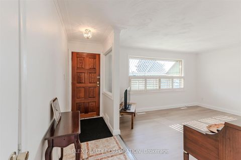 Photo 2 at 52 Merrian Road, Kennedy Park, Toronto