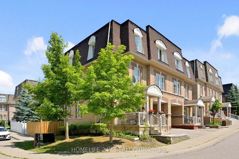 Photo 2 at 25 Jeremiah Lane, Scarborough Village, Toronto