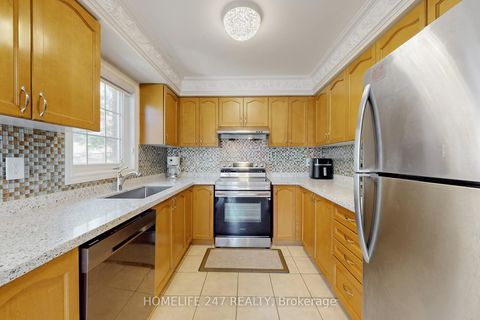 Photo 14 at 25 Jeremiah Lane, Scarborough Village, Toronto