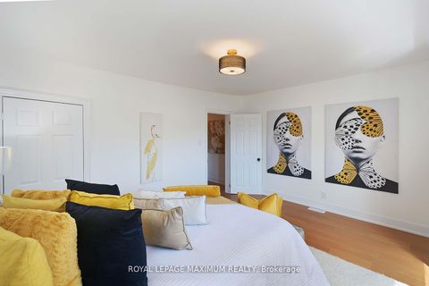 Photo 18 at 132 Wallace Avenue, Junction, Toronto