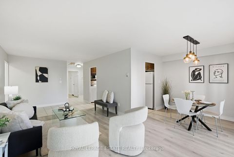 Photo 4 at 709 - 5 Massey Square, Crescent Town, Toronto