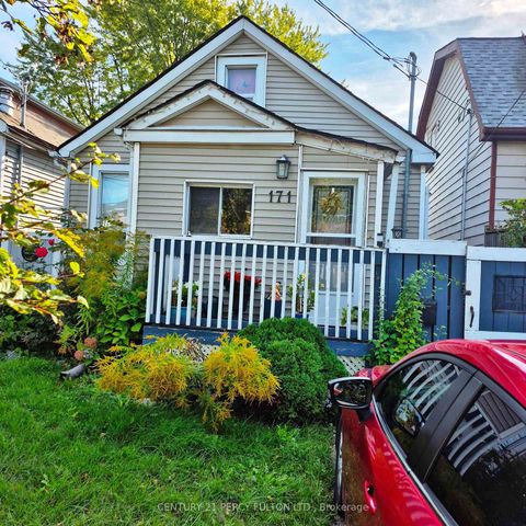 Photo 3 at 171 Raleigh Avenue, Birchmount, Toronto Photo 3 at 171 Raleigh Avenue, Birchmount, Toronto