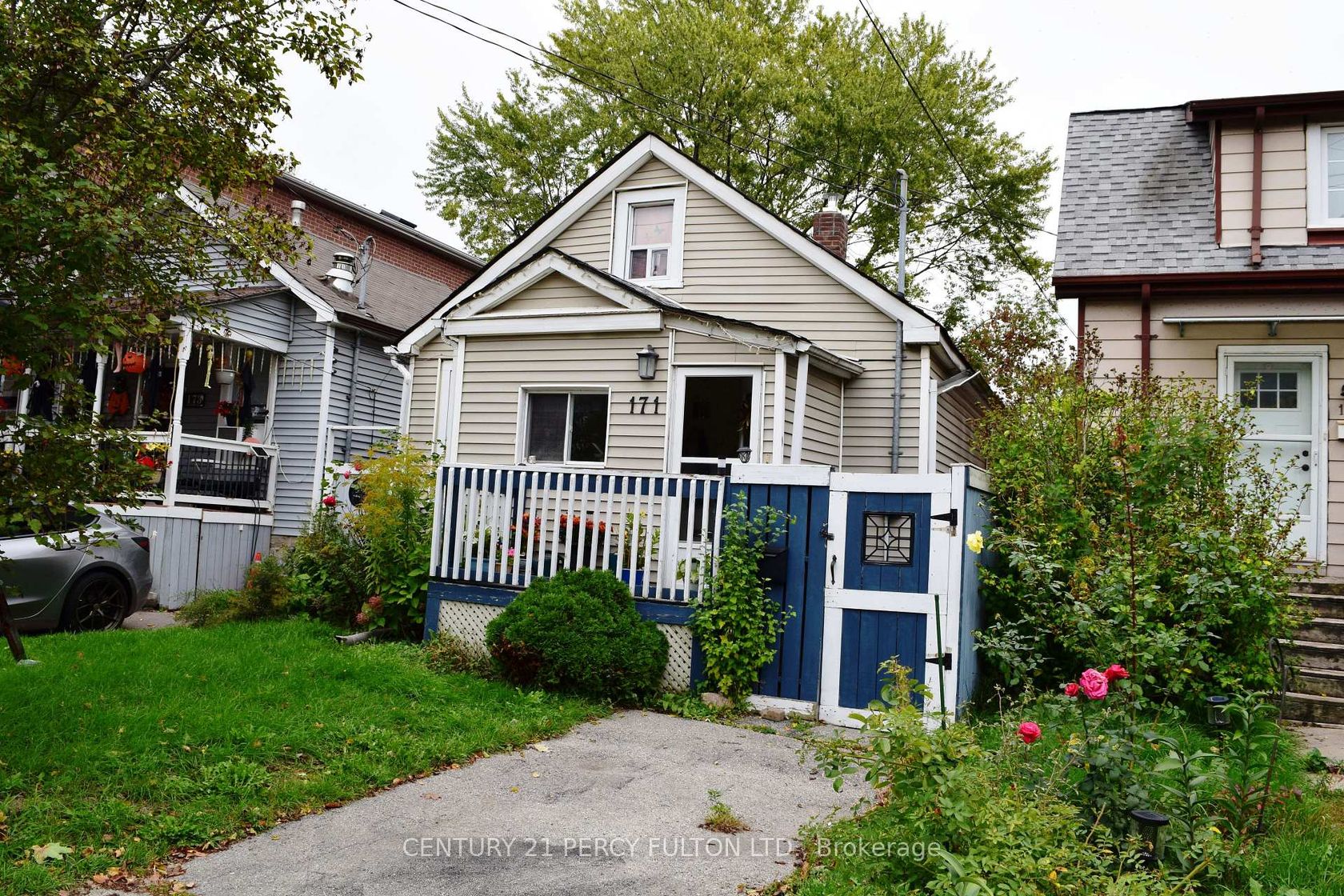 Photo 1 at 171 Raleigh Avenue, Birchmount, Toronto Photo 1 at 171 Raleigh Avenue, Birchmount, Toronto