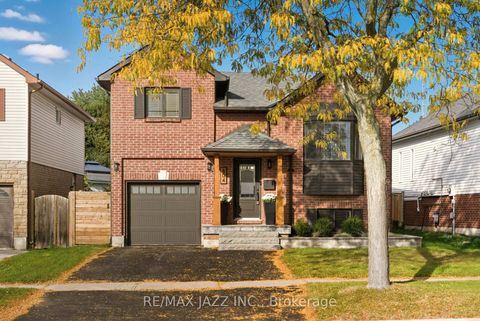 Photo 0 at 804 Beatrice Street E, Pinecrest, Oshawa
