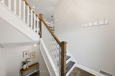 Photo 4 at 804 Beatrice Street E, Pinecrest, Oshawa