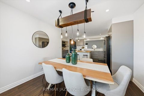 Photo 13 at 804 Beatrice Street E, Pinecrest, Oshawa