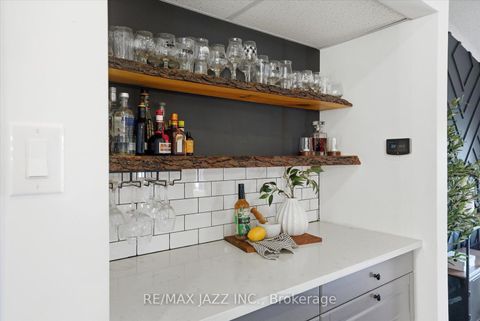 Photo 14 at 804 Beatrice Street E, Pinecrest, Oshawa