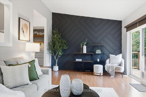 Photo 16 at 804 Beatrice Street E, Pinecrest, Oshawa