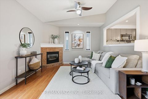 Photo 19 at 804 Beatrice Street E, Pinecrest, Oshawa